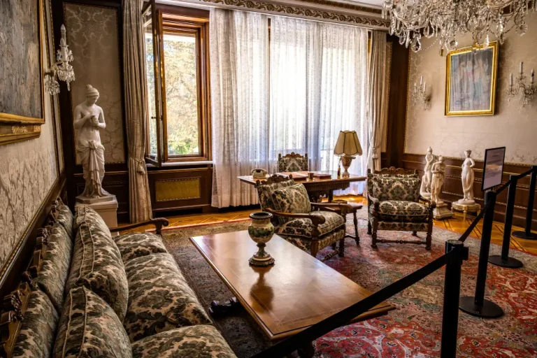 Casa Ceausescu din Bucuresti (Palatul Primaverii)