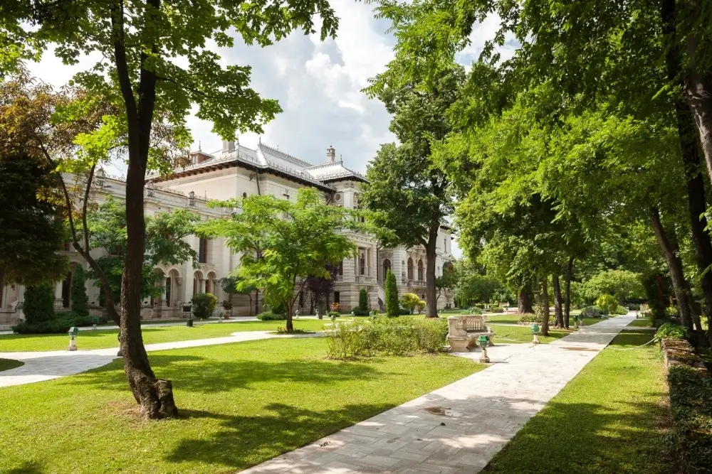 Traseul exterior (Gradina Cotroceni)