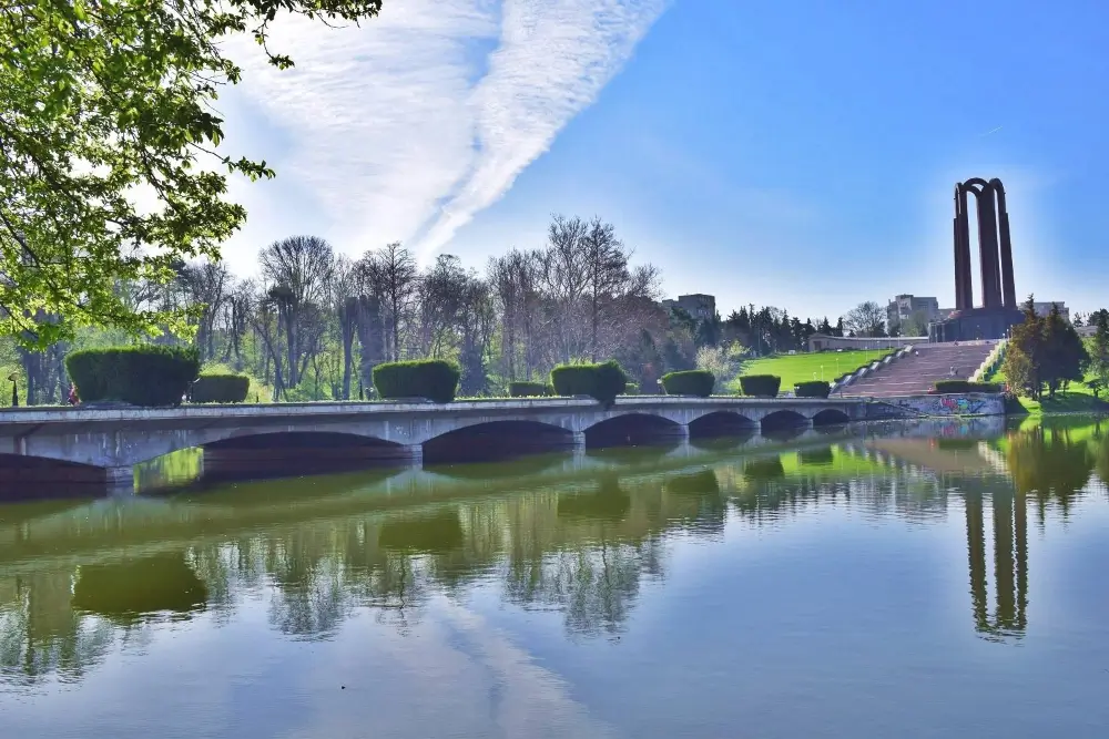 Ce atractii gasesti in Parcul Carol I din Bucuresti?